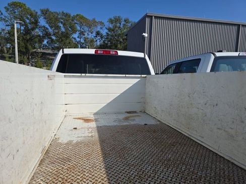 Used 2022 RAM 2500 Tradesman w/ Chrome Appearance Group image 8