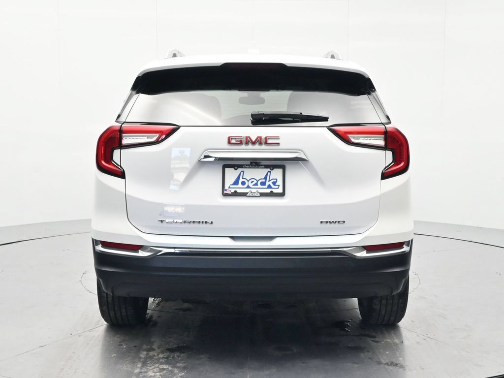 Used 2024 GMC Terrain SLT AWD/4WD image 6