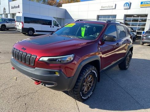 Used 2019 Jeep Cherokee Trailhawk w/ Cold Weather Group image 10