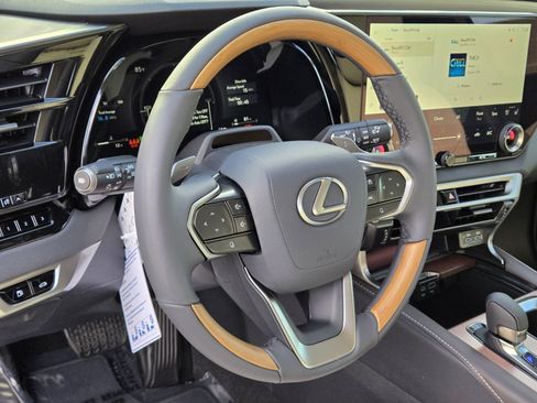 New 2026 Lexus RX 350h AWD/4WD image 10