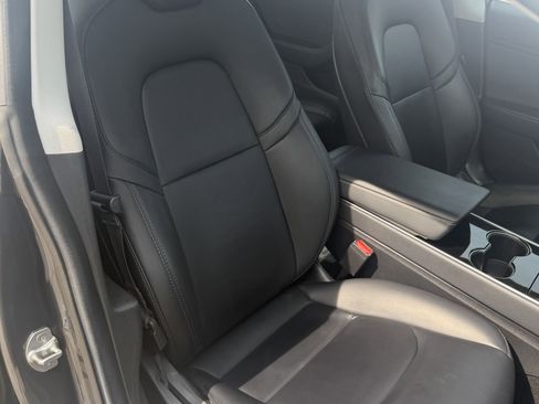 Used 2018 Tesla Model 3 Long Range RWD image 18