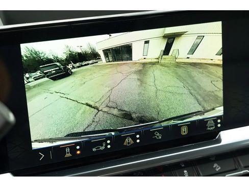 New 2026 GMC Sierra 2500 SLT w/ SLT Premium Package image 18