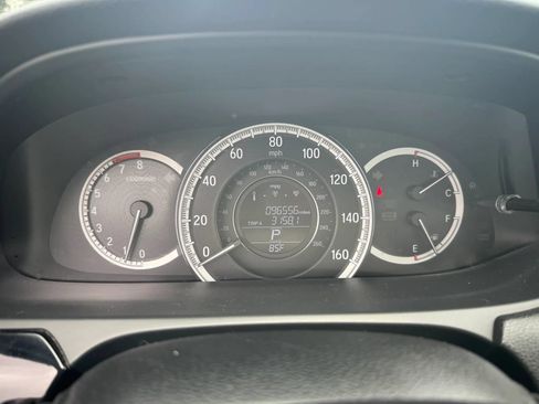 Used 2016 Honda Accord LX image 24