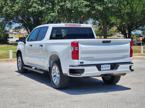 Used 2024 Chevrolet Silverado 1500 Custom RWD image 4