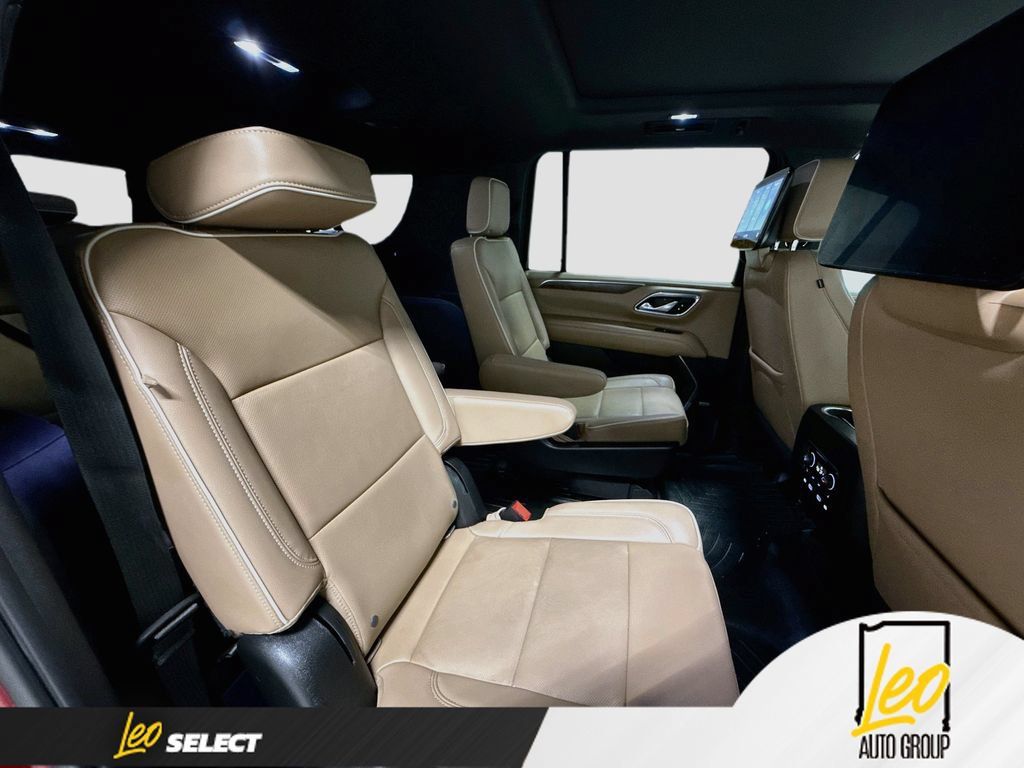 Used 2021 Chevrolet Suburban Premier w/ Premium Package AWD/4WD image 34