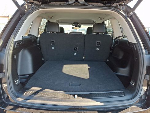 Used 2023 Jeep Grand Cherokee Limited w/ Black Appearance Package image 29