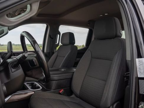 Used 2019 Chevrolet Silverado 1500 LT Trail Boss AWD/4WD image 14