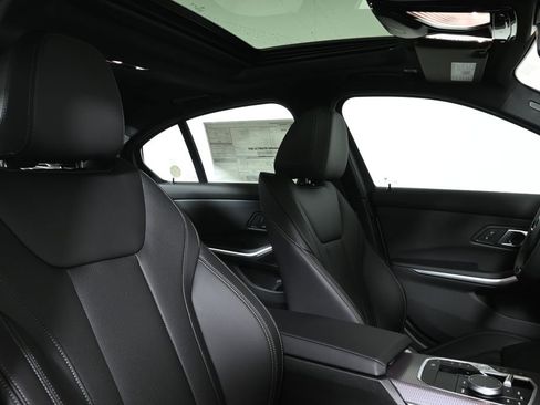 New 2026 BMW 330i xDrive Sedan w/ Premium Package image 32