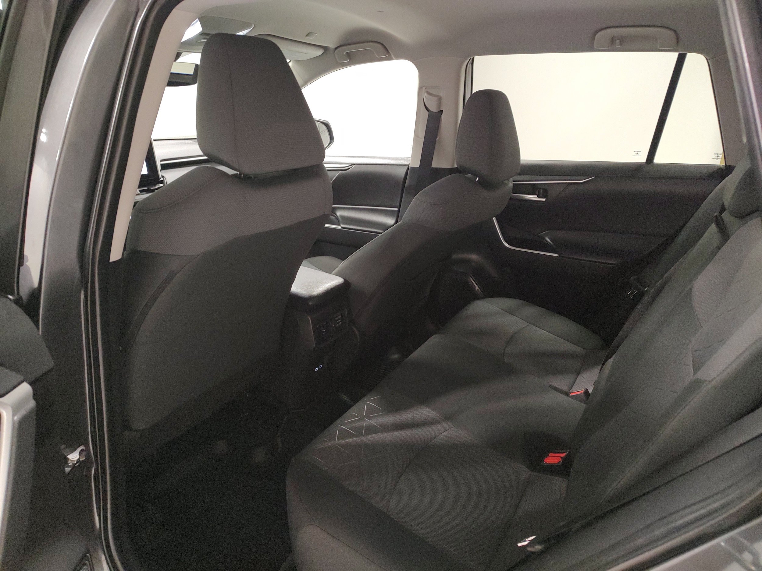 Used 2025 Toyota RAV4 XLE w/ Weather Package AWD/4WD image 11