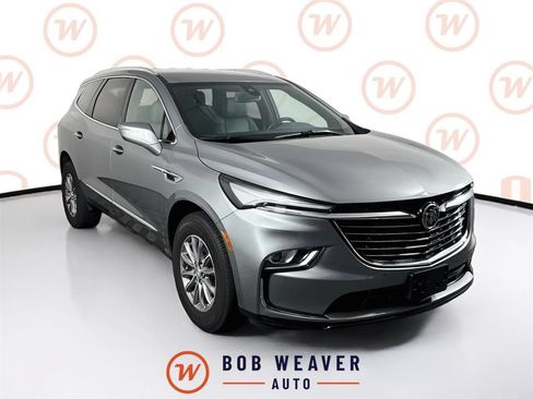 Used 2023 Buick Enclave Essence AWD/4WD image 1