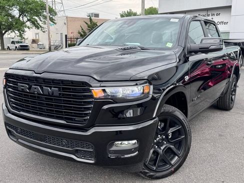 New 2026 RAM 1500 Laramie AWD/4WD image 3