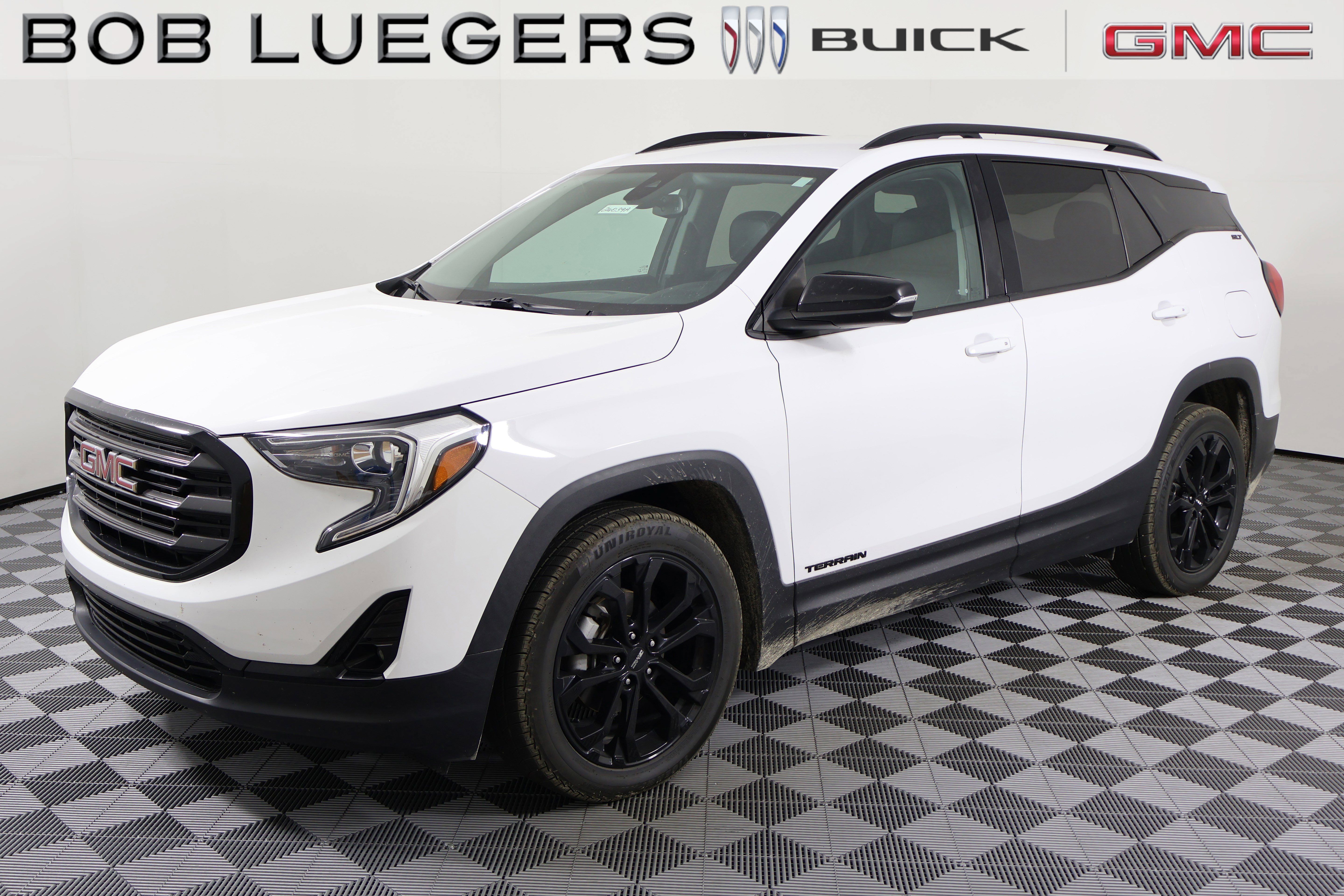 Certified 2021 GMC Terrain SLT w/ Elevation Edition FWD image 3