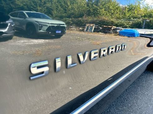 Used 2018 Chevrolet Silverado 1500 LTZ w/ Sport Package AWD/4WD image 31
