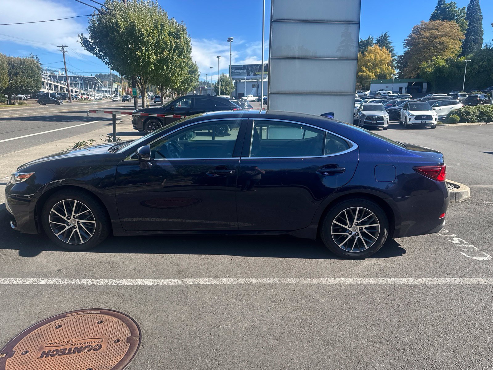 Used 2016 Lexus ES 350 w/ Navigation System Package FWD image 14
