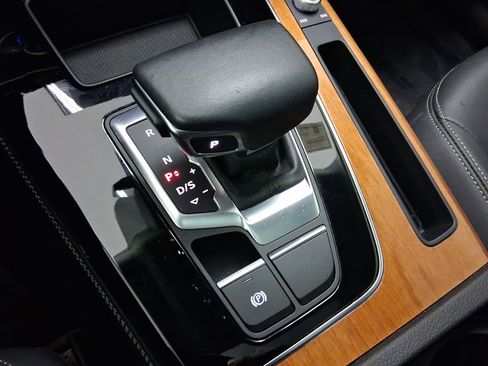 Used 2023 Audi Q5 Premium Plus w/ Premium Plus Package image 16