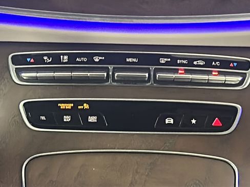 Used 2022 Mercedes-Benz E 350 Sedan image 17