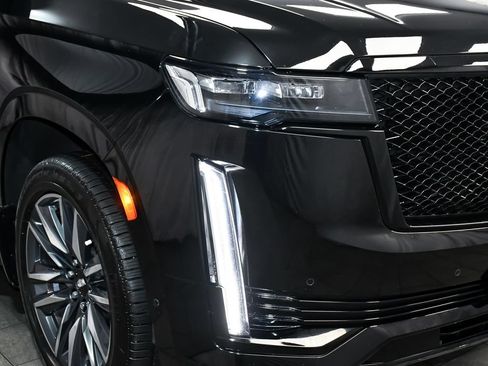 Used 2022 Cadillac Escalade Sport AWD/4WD image 73