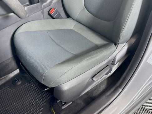 Certified 2022 Toyota RAV4 LE image 19