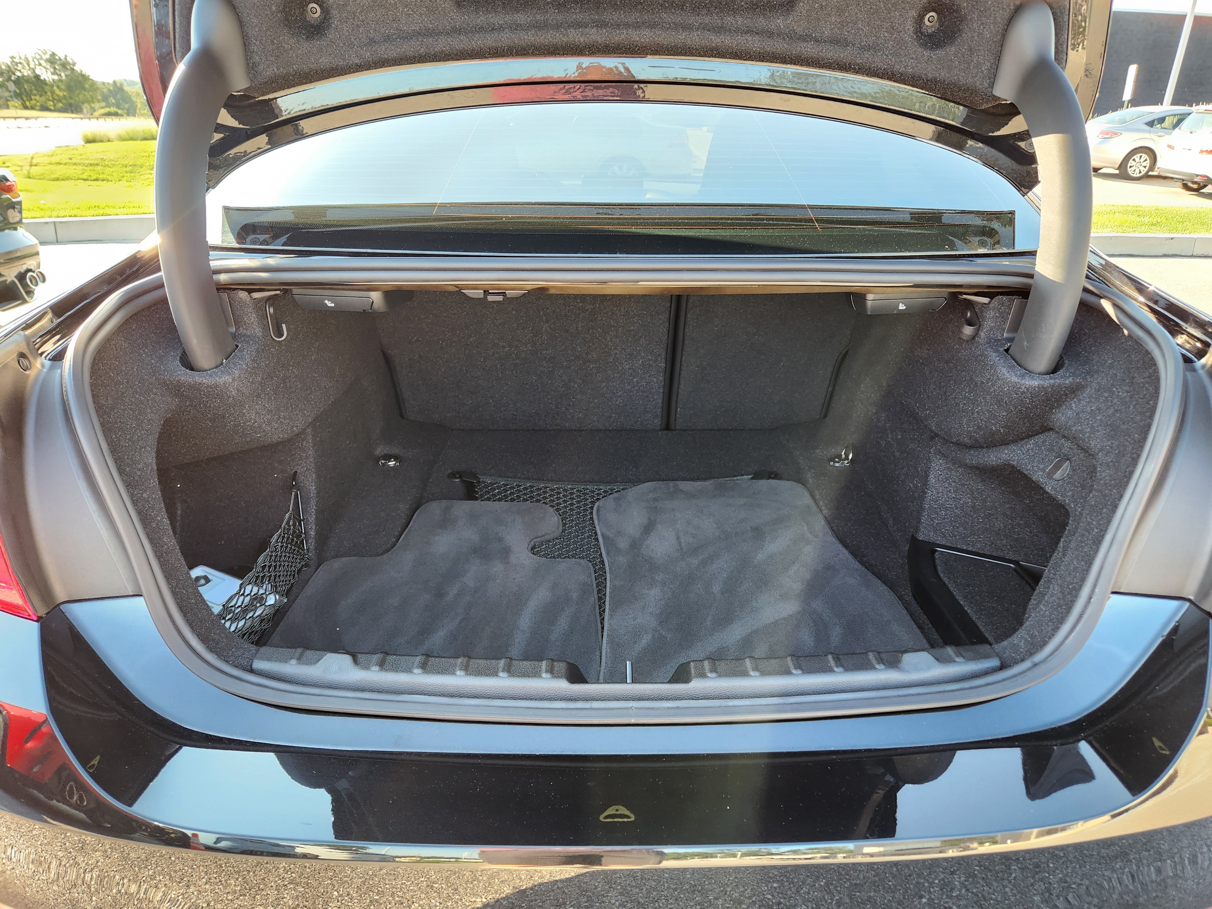 Used 2018 BMW M4 Coupe w/ Competition Package RWD image 8