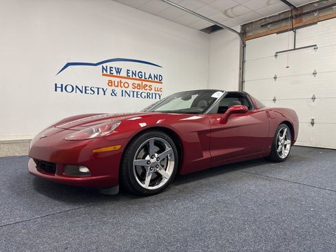 Used 2008 Chevrolet Corvette Coupe w/ Preferred Equipment Group RWD image 1