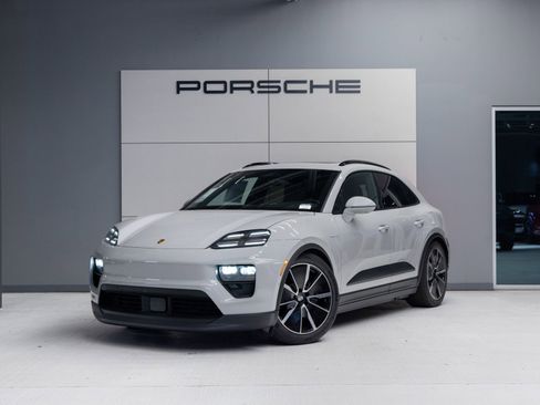 Certified 2026 Porsche Macan 4 Electric AWD/4WD image 1