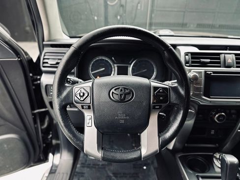 Used 2017 Toyota 4Runner SR5 Premium AWD/4WD image 29