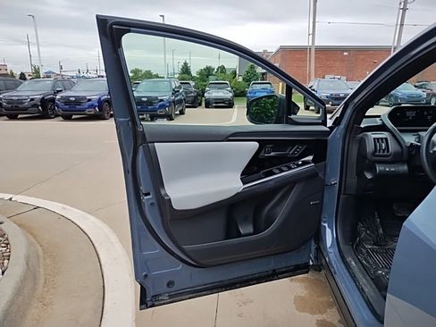 Certified 2023 Subaru Solterra AWD image 17