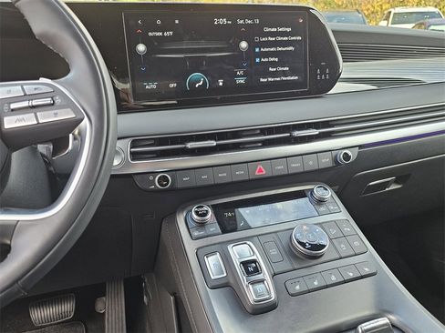 Certified 2025 Hyundai Palisade Calligraphy image 10