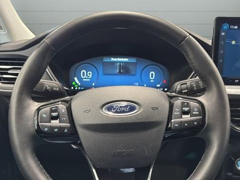 Used 2024 Ford Escape Platinum image 19