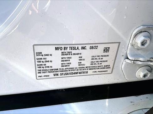 Used 2022 Tesla Model S image 31
