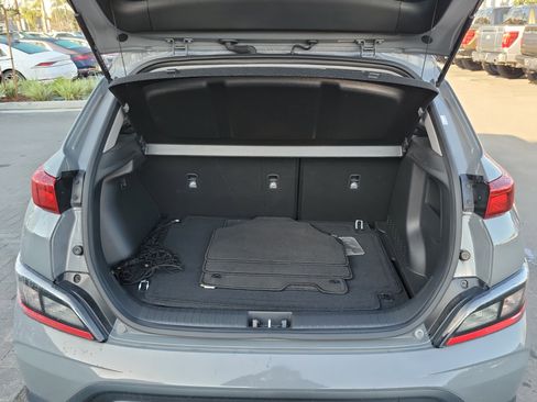 Used 2023 Hyundai Kona SE image 17