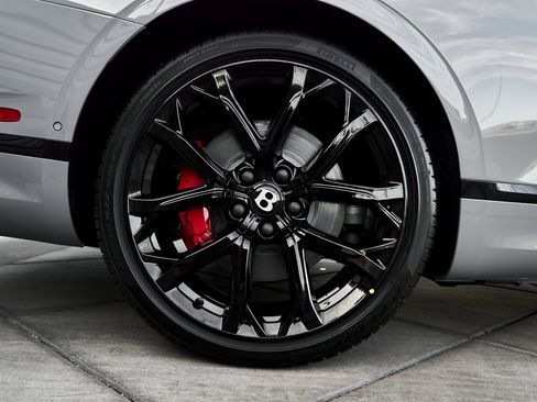 Used 2024 Bentley Continental GT S image 10