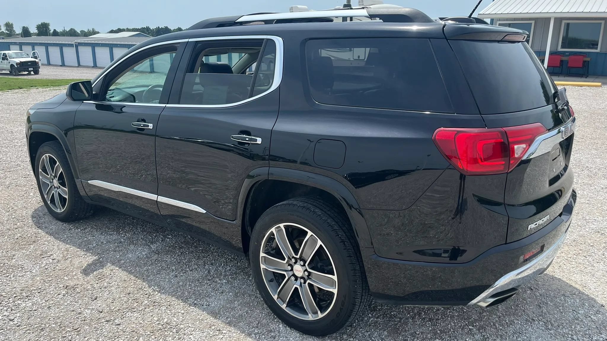 Used 2019 GMC Acadia Denali w/ LPO, Floor Liner Package AWD/4WD image 5