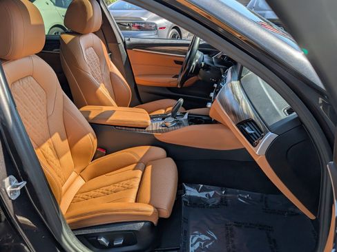 Used 2023 BMW 530i w/ M Sport Package image 21