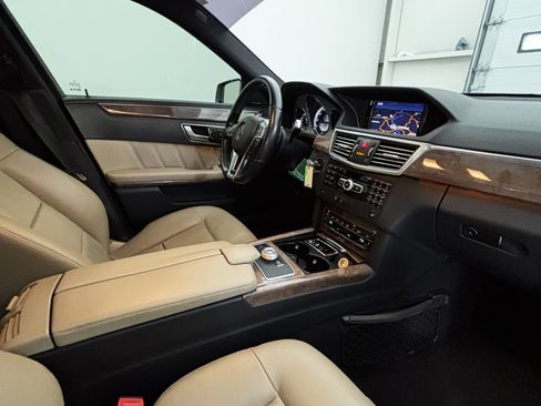 Used 2012 Mercedes-Benz E 350 4MATIC Sedan image 17