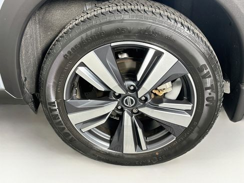 Used 2021 Nissan Rogue SL AWD/4WD image 11