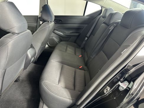 Used 2024 Nissan Altima 2.5 SV image 7