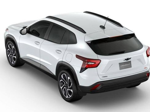 New 2025 Chevrolet Trax RS image 31