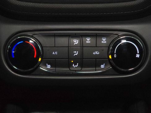 Used 2022 Chevrolet TrailBlazer LT image 29