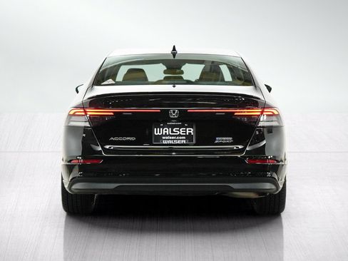 Used 2025 Honda Accord Sport image 4
