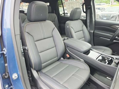 New 2026 Chevrolet Traverse High Country w/ LPO, Floor Liner Package AWD/4WD image 16