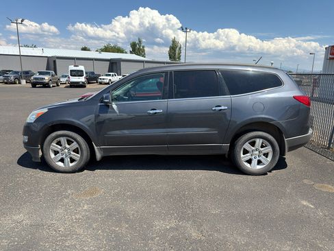 Used 2012 Chevrolet Traverse LT AWD/4WD image 2
