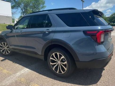 New 2026 Ford Explorer ST-Line AWD/4WD image 4