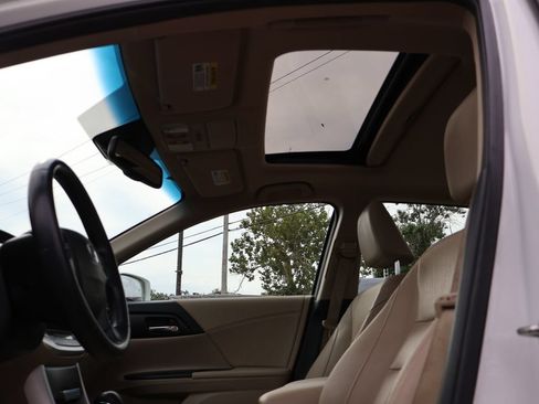 Used 2013 Honda Accord EX-L image 31