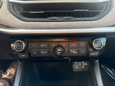 Used 2022 Jeep Compass Latitude w/ Convenience Group AWD/4WD image 20