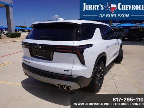 Used 2026 Chevrolet Traverse Z71 w/ Enhanced Driving Package AWD/4WD image 5