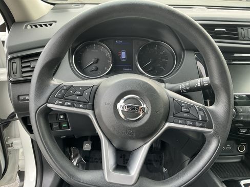 Used 2019 Nissan Rogue S AWD/4WD image 14