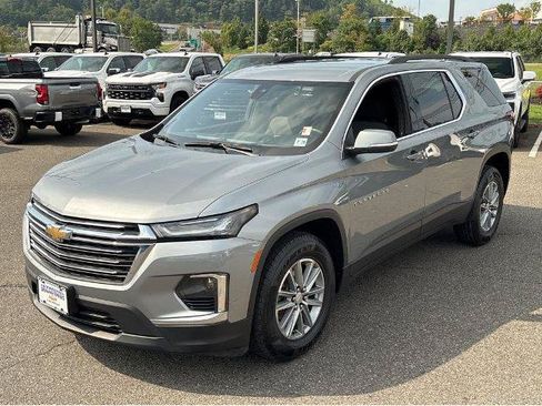 Used 2023 Chevrolet Traverse LT FWD image 26