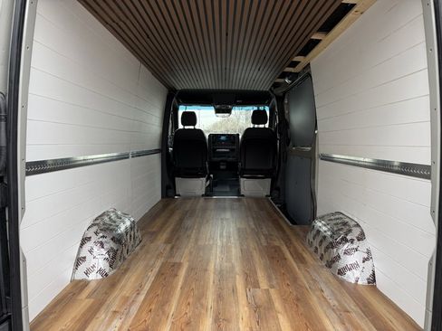 Used 2024 Mercedes-Benz Sprinter 144 Cargo w/ Parking Package image 16