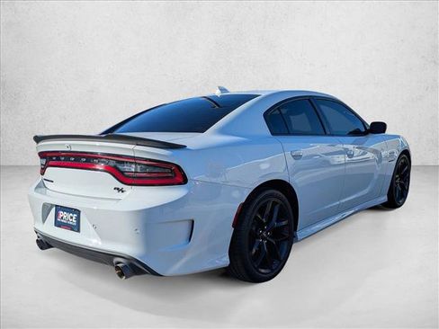 Used 2020 Dodge Charger R/T w/ Blacktop Package image 5